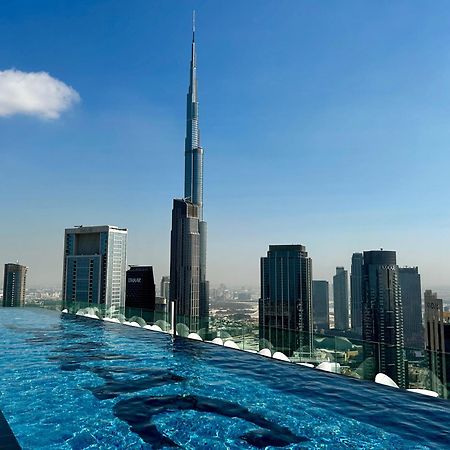 Burj Khalifa Views 2Br With Infinity Pool Downtown Lägenhet Dubai Exteriör bild
